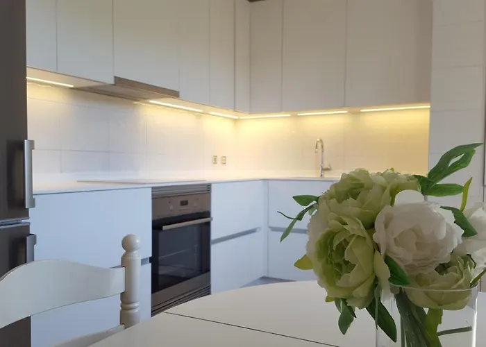 Centro Pueblo Santa Cruz - Oleiros - A Coruna